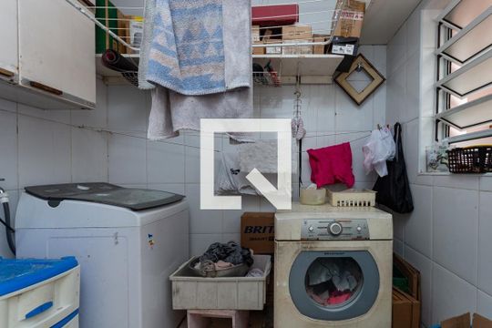 Casa à venda com 3 quartos, 156m² em Vila Romana, São Paulo