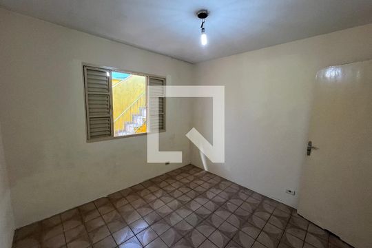 Quarto 1 de casa à venda com 2 quartos, 78m² em Jardim Paris, São Paulo