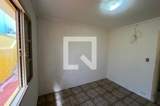 Quarto 2 de casa à venda com 2 quartos, 78m² em Jardim Paris, São Paulo