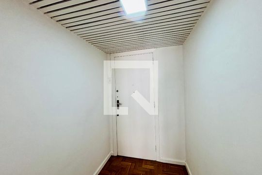 Sala de apartamento à venda com 2 quartos, 110m² em Lagoa, Rio de Janeiro