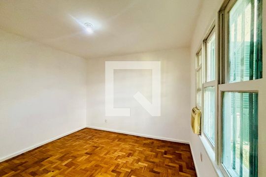 Quarto de apartamento à venda com 2 quartos, 110m² em Lagoa, Rio de Janeiro