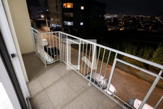 Varanda da Sala/cozinha de kitnet/studio para alugar com 1 quarto, 40m² em Serraria, São José