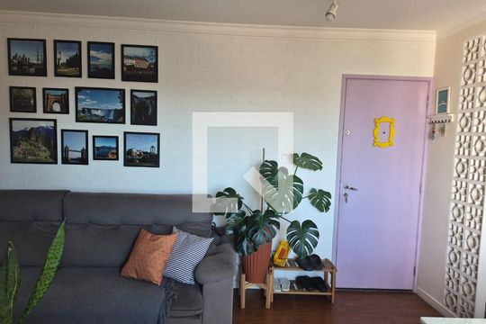 Sala de apartamento para alugar com 2 quartos, 52m² em Vila Santana, São Paulo