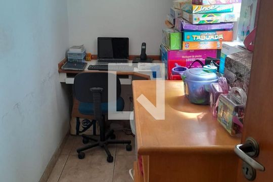 Quarto de casa à venda com 6 quartos, 224m² em Santo Antônio, São Caetano do Sul