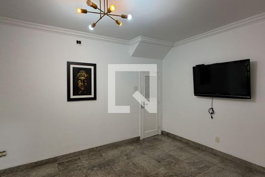 Sala 2 de casa para alugar com 3 quartos, 200m² em Embaré, Santos
