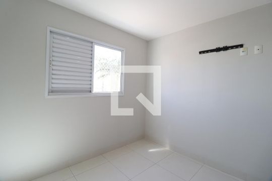 Quarto 2 - Suíte de apartamento para alugar com 2 quartos, 62m² em Santa Mônica, Uberlândia