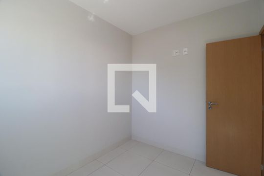 Quarto 1 de apartamento para alugar com 2 quartos, 62m² em Santa Mônica, Uberlândia