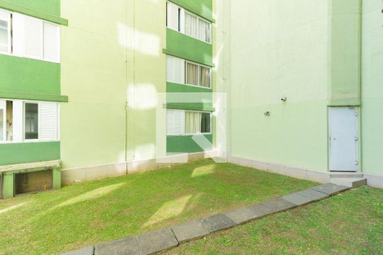 Vista Quarto 1 de apartamento para alugar com 2 quartos, 47m² em Itaberaba, São Paulo