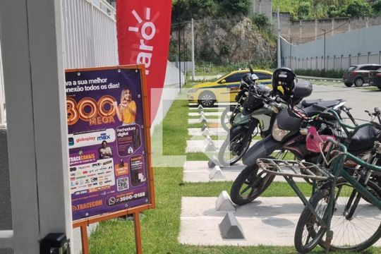 Fachada de apartamento à venda com 2 quartos, 47m² em Bonsucesso, Rio de Janeiro