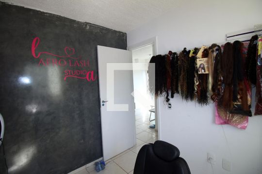Quarto 1 de apartamento para alugar com 2 quartos, 1m² em Parque Colúmbia, Rio de Janeiro