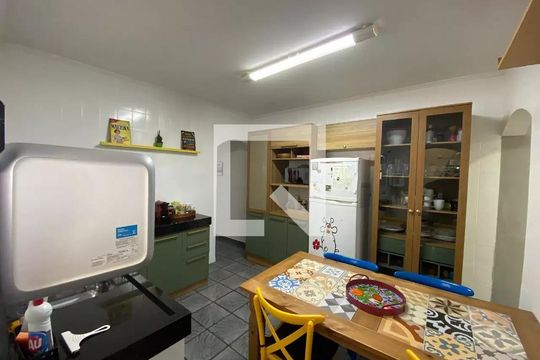 Cozinha de casa à venda com 3 quartos, 194m² em Parque Gerassi, Santo André
