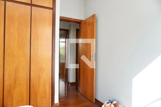 Quarto 2 de apartamento à venda com 3 quartos, 96m² em Santo Antônio, Belo Horizonte