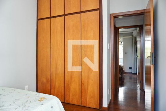 Quarto 2 de apartamento à venda com 3 quartos, 96m² em Santo Antônio, Belo Horizonte