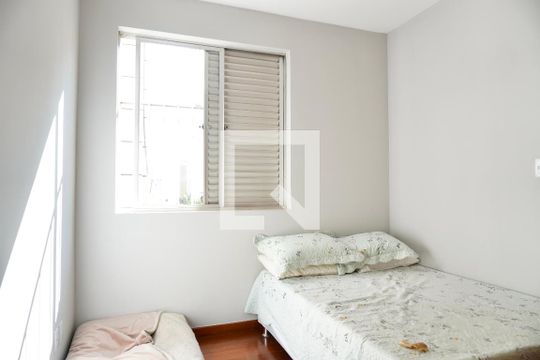 Quarto 2 de apartamento à venda com 3 quartos, 96m² em Santo Antônio, Belo Horizonte