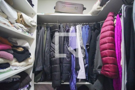 Closet da suíte de casa à venda com 3 quartos, 150m² em Santo Andre, São Leopoldo