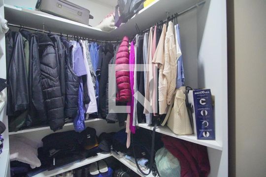 Closet da suíte de casa à venda com 3 quartos, 150m² em Santo Andre, São Leopoldo