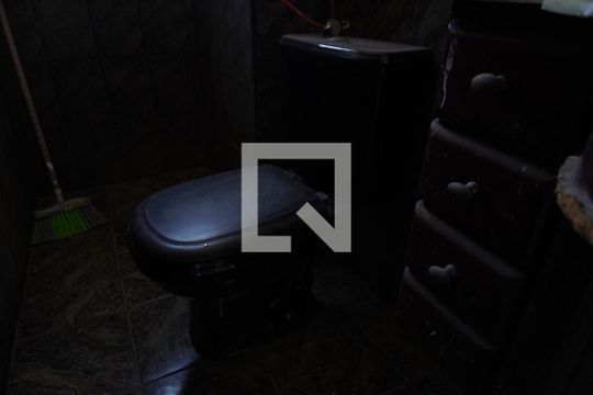Banheiro de apartamento para alugar com 2 quartos, 44m² em Vila Robertina, São Paulo
