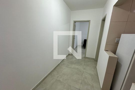 Sala de apartamento para alugar com 1 quarto, 45m² em Centro, São Vicente