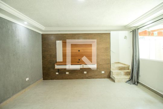 Casa para alugar com 3 quartos, 200m² em Vila Cavaton, São Paulo