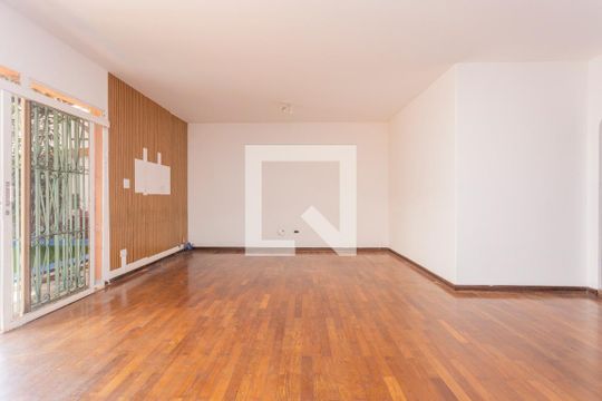 Sala de casa para alugar com 4 quartos, 270m² em Jardim Guarapiranga, São Paulo