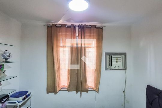 Quarto 1 de casa para alugar com 2 quartos, 67m² em Brás de Pina, Rio de Janeiro