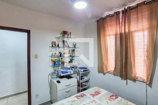 Quarto 1 de casa para alugar com 2 quartos, 67m² em Brás de Pina, Rio de Janeiro