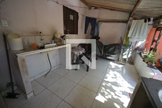 Casa à venda com 5 quartos, 54m² em Setor Grajaú, Goiânia