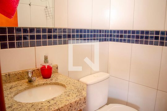 Lavabo de casa à venda com 7 quartos, 630m² em Osvaldo Rosa, Goiânia