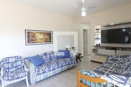 Sala de apartamento para alugar com 3 quartos, 109m² em Vila Nova, Cabo Frio