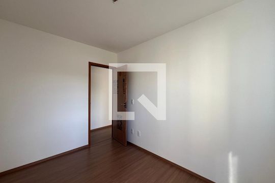 Quarto 1 de apartamento para alugar com 2 quartos, 50m² em Braúnas, Belo Horizonte
