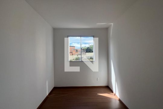 Quarto 1 de apartamento para alugar com 2 quartos, 50m² em Braúnas, Belo Horizonte