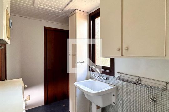 Casa de Condomínio à venda com 4 quartos, 206m² em Rondônia, Novo Hamburgo