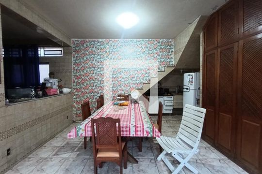 Casa para alugar com 1 quarto, 35m² em Centro, Nilópolis