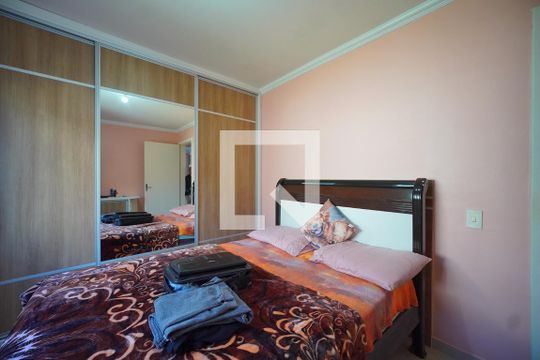 Quarto 2 de apartamento para alugar com 2 quartos, 69m² em Serraria, São José