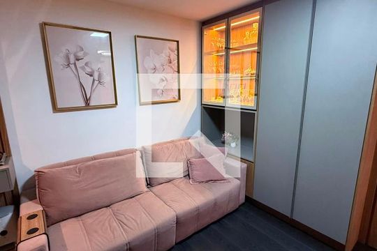 Sala de apartamento à venda com 2 quartos, 47m² em Centro, Curitiba