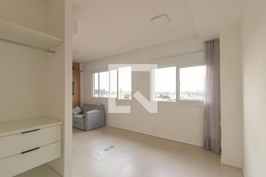 Sala/Quarto de apartamento para alugar com 1 quarto, 39m² em Marechal Rondon, Canoas