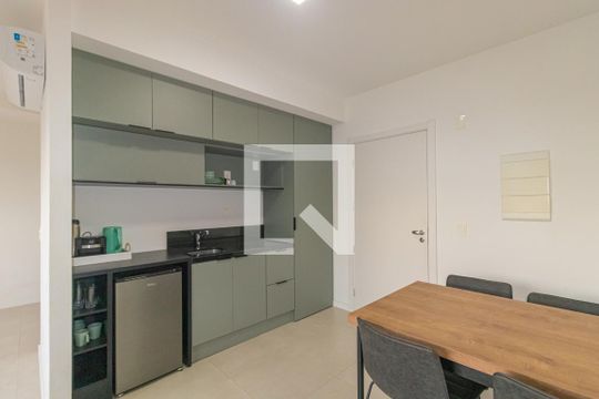 Apartamento para alugar com 1 quarto, 39m² em Marechal Rondon, Canoas