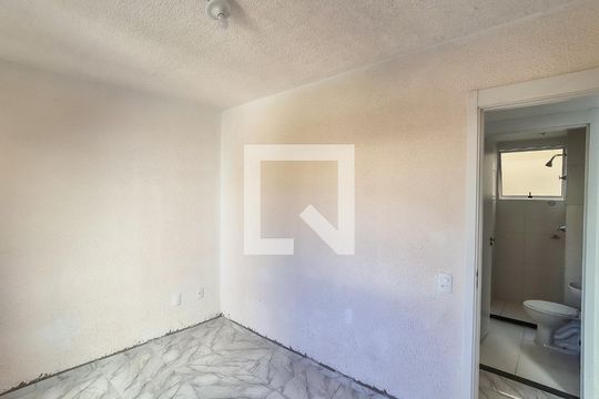 Quarto 1 de apartamento para alugar com 2 quartos, 40m² em Brás de Pina, Rio de Janeiro