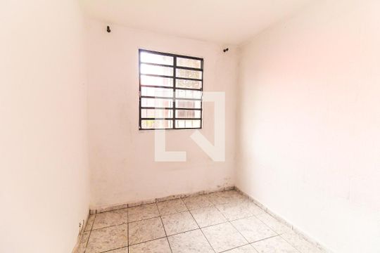 Quarto 1 de apartamento para alugar com 2 quartos, 42m² em Cidade Tiradentes, São Paulo