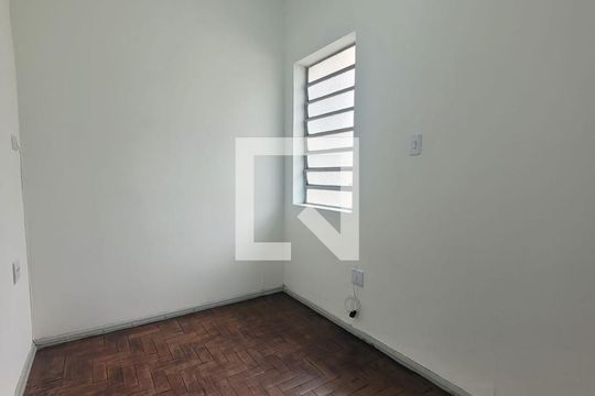 Sala de apartamento para alugar com 3 quartos, 90m² em Moinhos de Vento, Porto Alegre