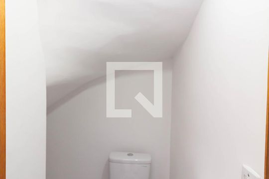 Lavabo de casa de condomínio à venda com 2 quartos, 90m² em Cidade Líder, São Paulo