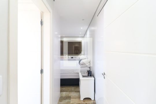 Suíte de apartamento à venda com 3 quartos, 157m² em Vila Albertina, São Paulo