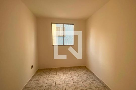 Quarto 2 de apartamento para alugar com 3 quartos, 42m² em Granjas Primavera (Justinópolis), Contagem