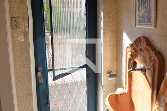 Lavabo de casa à venda com 5 quartos, 400m² em Grajaú, Rio de Janeiro