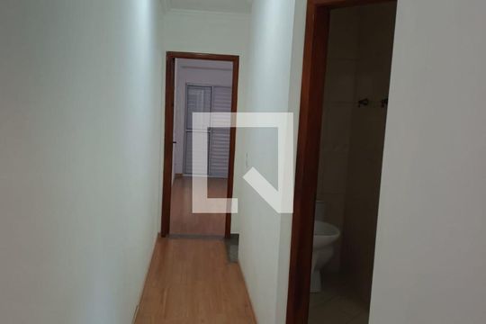 Corredor de casa para alugar com 3 quartos, 240m² em Vila Esperança, São Paulo