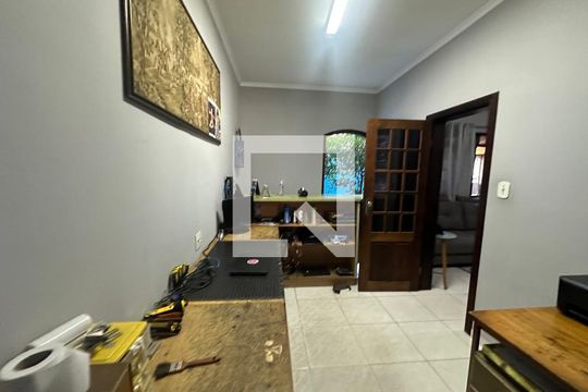 Quarto 1 de casa à venda com 5 quartos, 295m² em Jardim Silveira, Barueri