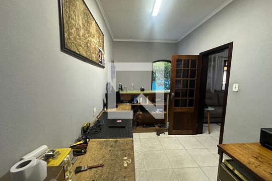 Quarto 1 de casa à venda com 5 quartos, 295m² em Jardim Silveira, Barueri