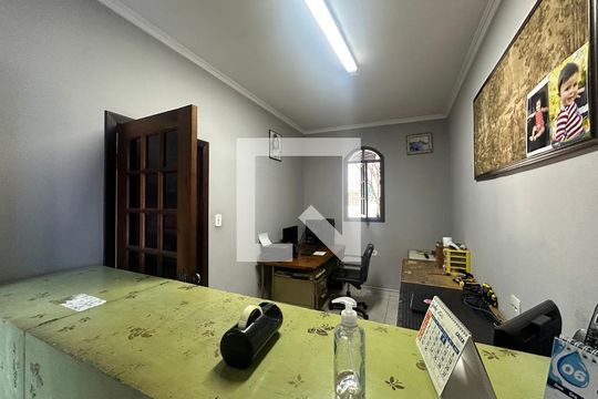 Quarto 1 de casa à venda com 5 quartos, 295m² em Jardim Silveira, Barueri
