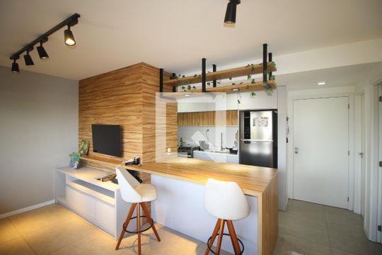 Sala de apartamento à venda com 1 quarto, 43m² em Jardim do Salso, Porto Alegre