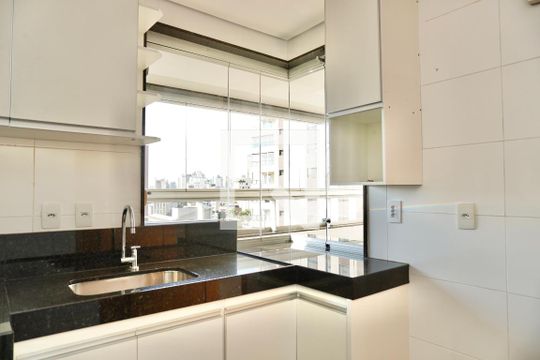 Cozinha  de apartamento para alugar com 3 quartos, 180m² em Santo Antônio, Belo Horizonte